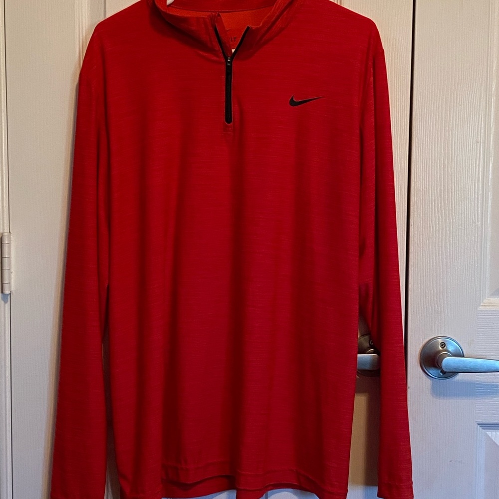 Nike Dri Fit Pullover